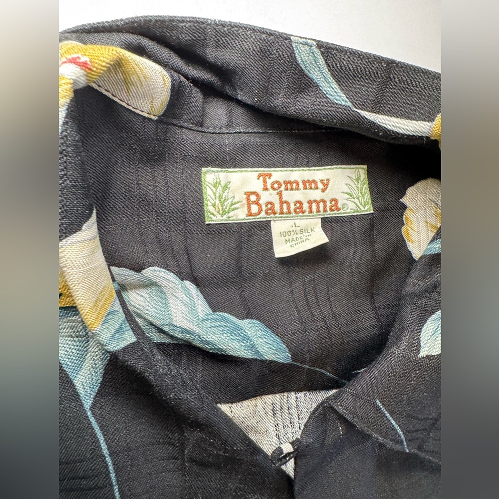 Tommy Bahama floral 100% silk shirt men’s large - Picture 2 of 7